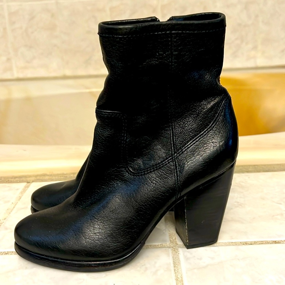 FRYE Patty Artisan Black Boot | Size 7 | Excellent Condition